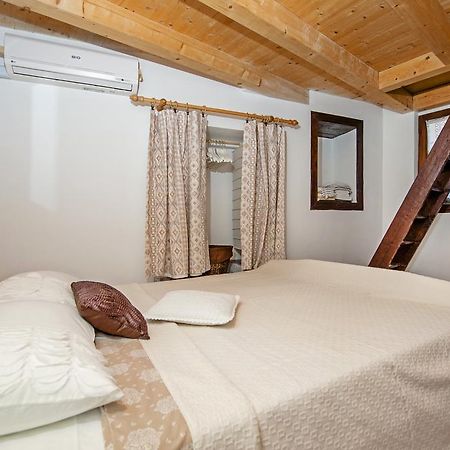 Apartments Taylor Rovinj Bagian luar foto