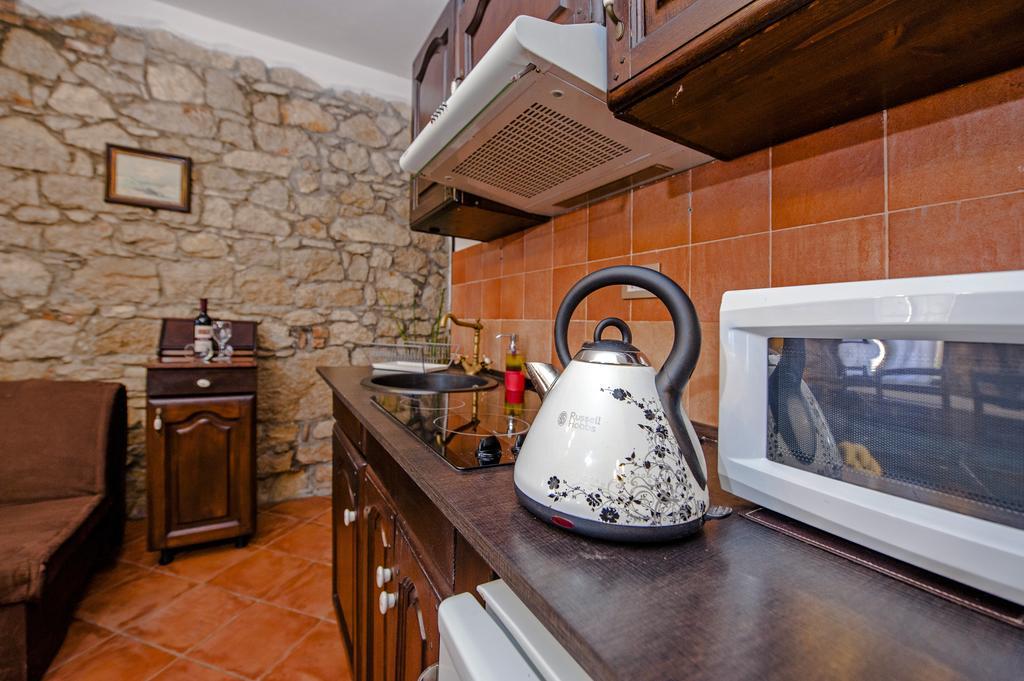 Apartments Taylor Rovinj Bagian luar foto